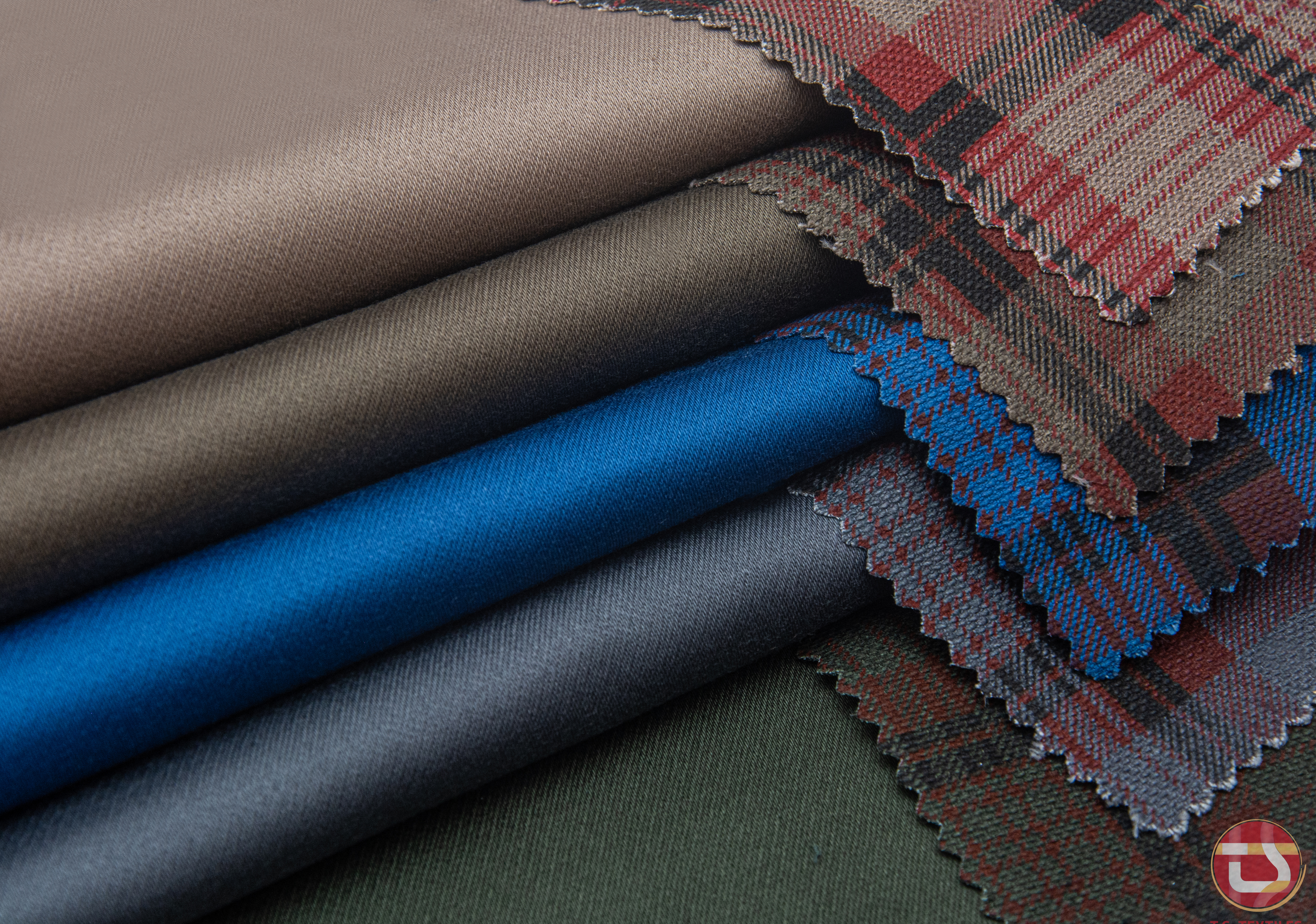 Suit Fabrics and Trouser Fabric Wholesale Trader  Navprit Textiles Delhi